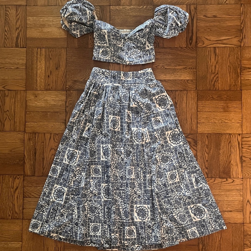 Abercrombie & Fitch Blue and White Printed A-Line Midi Skirt Set